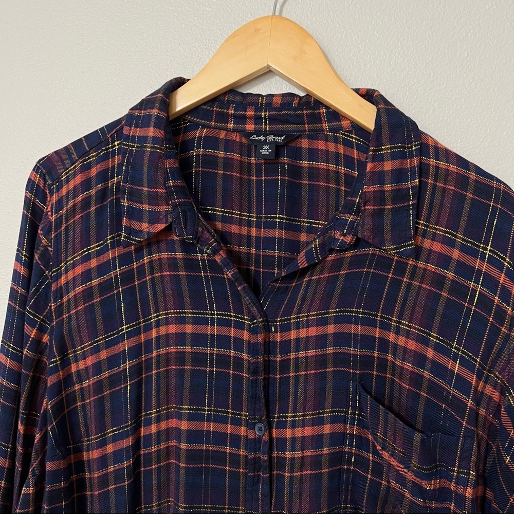 Lucky Brand Navy and Red Plaid Top with metallic gold threads #sh0073 - Picture 4 of 11